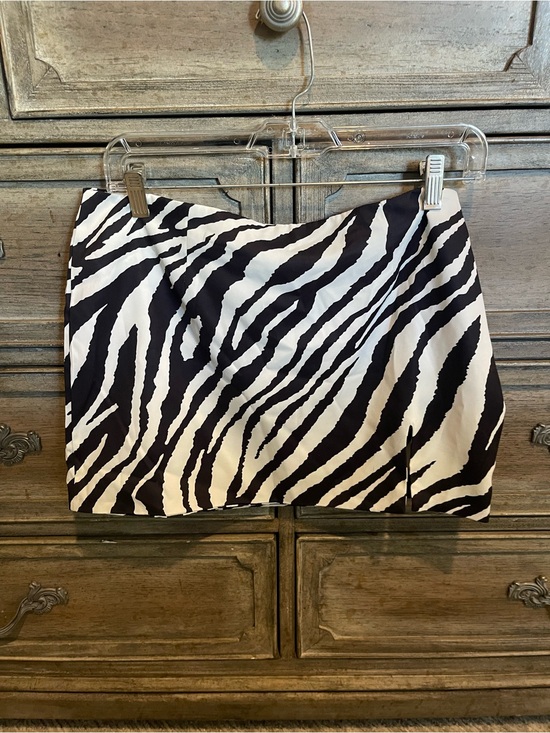 Tiger Mist Dresses & Skirts - Tiger Mist Zebra Print Mini Skirt - Black & White